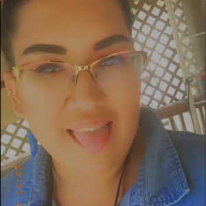 Meet your Posher, Luz